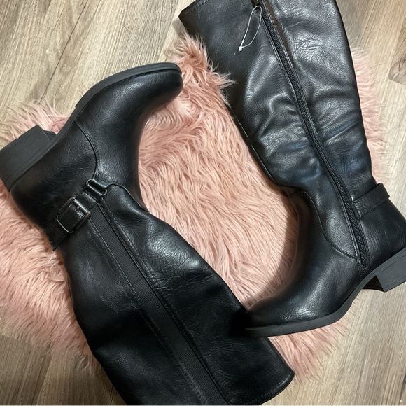 Croft & Barrow Black High Top Boots Size 6 NIB - Picture 3 of 7